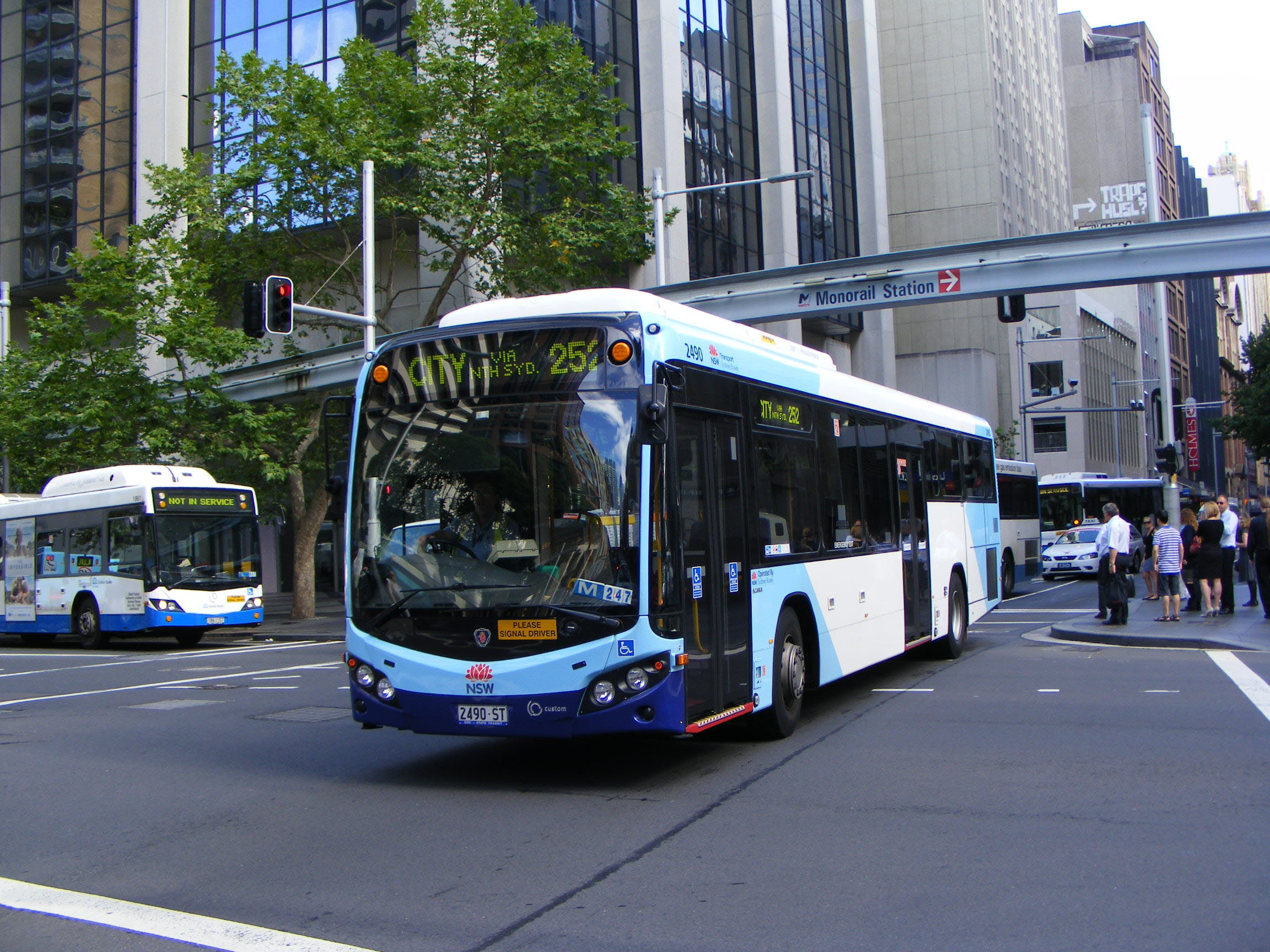 travel by bus in australia